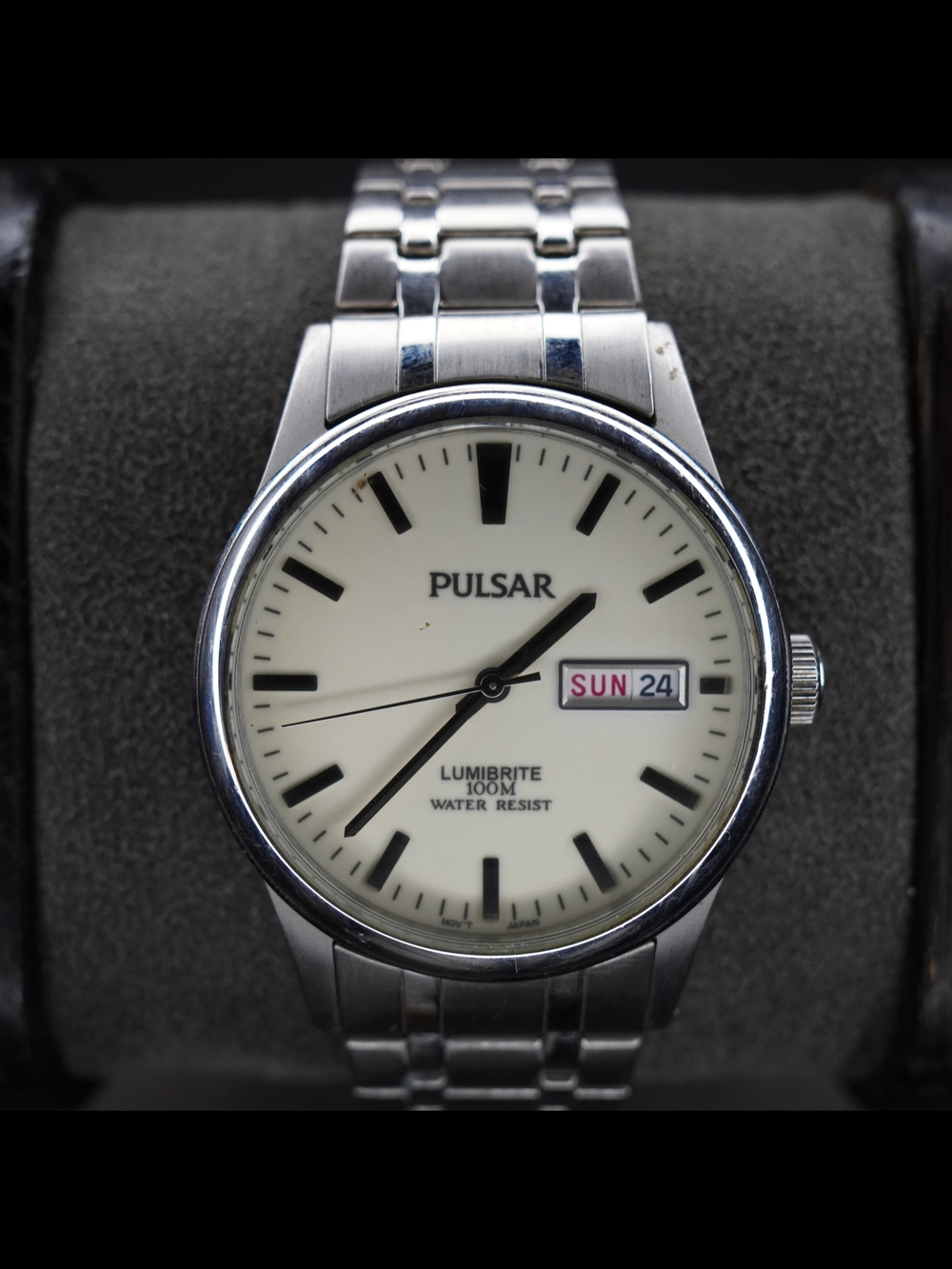 Pulsar VX43-X043 Lumibrite Quartz Day Date White Dial 100M Men's Watch